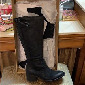 Born Azurite Black Distressed boots